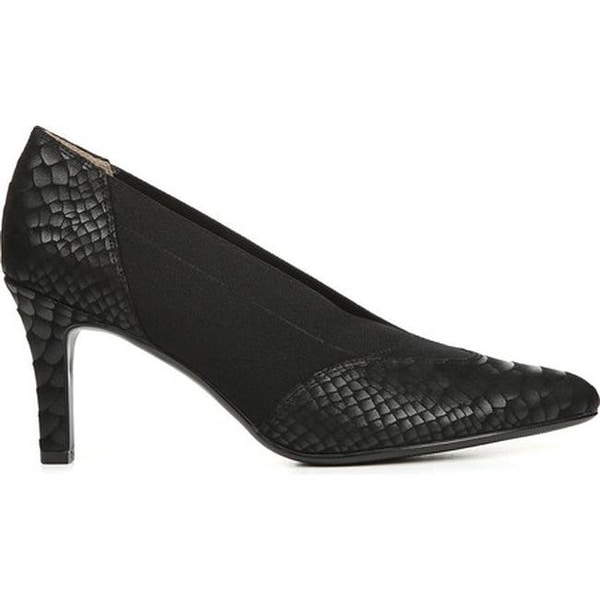naturalizer nicole pumps