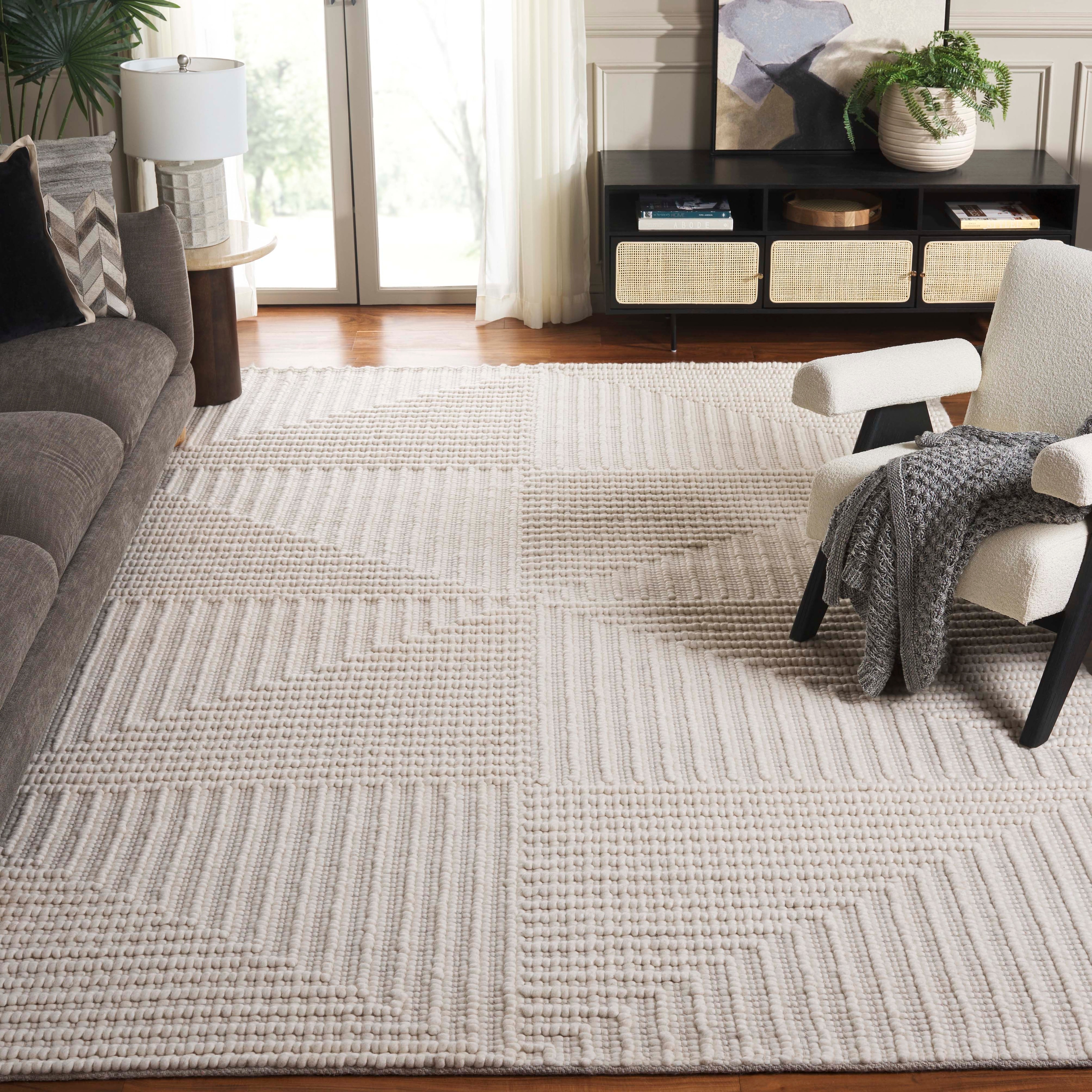 SAFAVIEH Hand-Loomed Natura Ravit Transitional Wool Rug