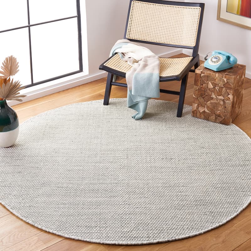 SAFAVIEH Handmade Natura Ludmila Farmhouse Wool Rug - 6' Round - Light Blue/Ivory