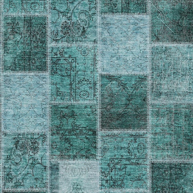 HomeRoots Patchwork Transitional Rectangle Outdoor Rug