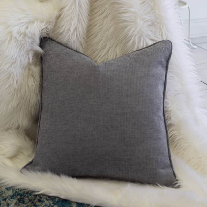Mimi Chenille 20" Square Decorative Throw Pillow 2PK