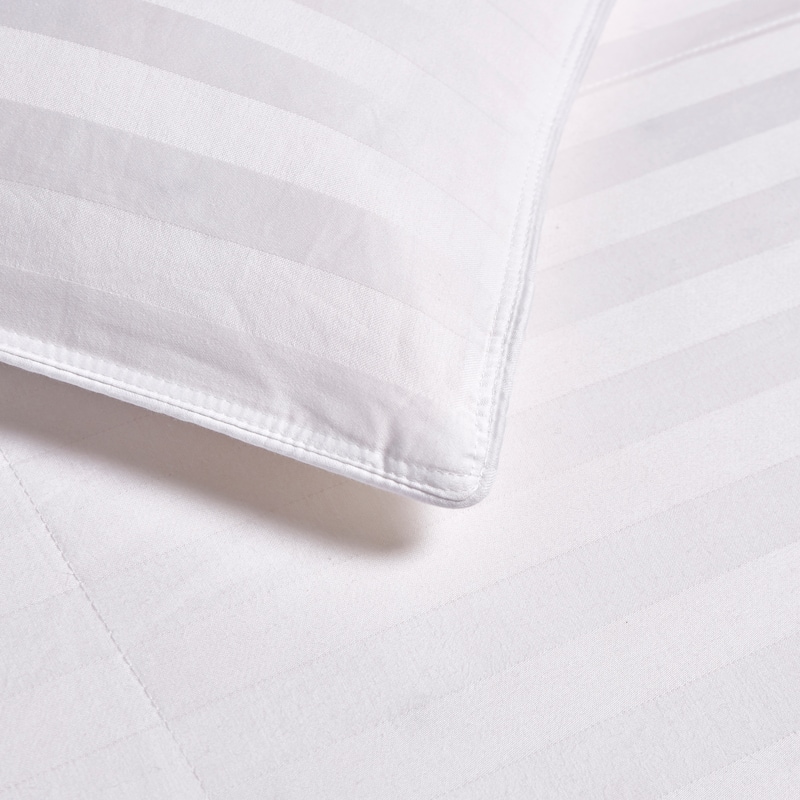 Hotel Grand White Siberian Down 500 Thread Count All-season Comforter
