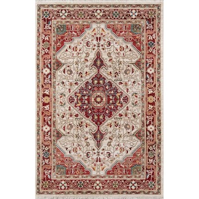 Momeni Lenox Traditional Medallion Area Rug