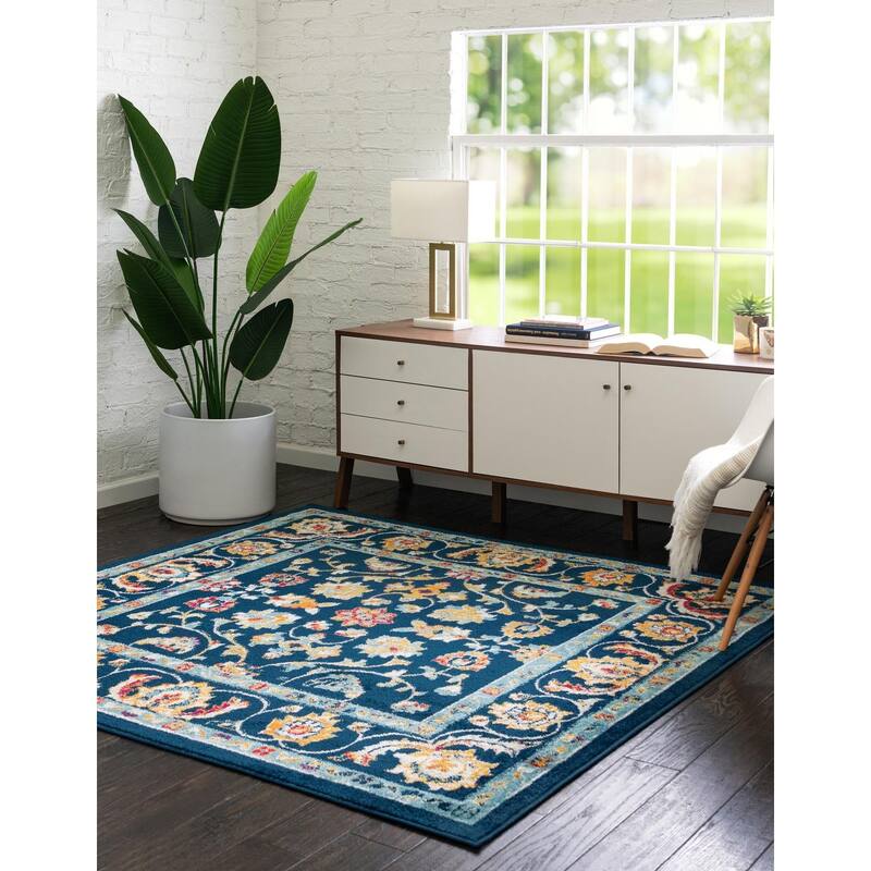 Traditional Taylor Collection Area Rug