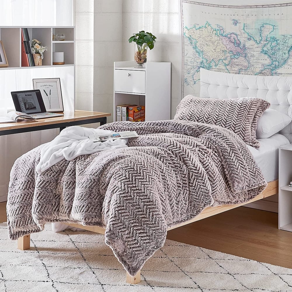 Cozy Peaks® - Coma Inducer® Oversized Comforter Set - Chevron Frosted Sierra