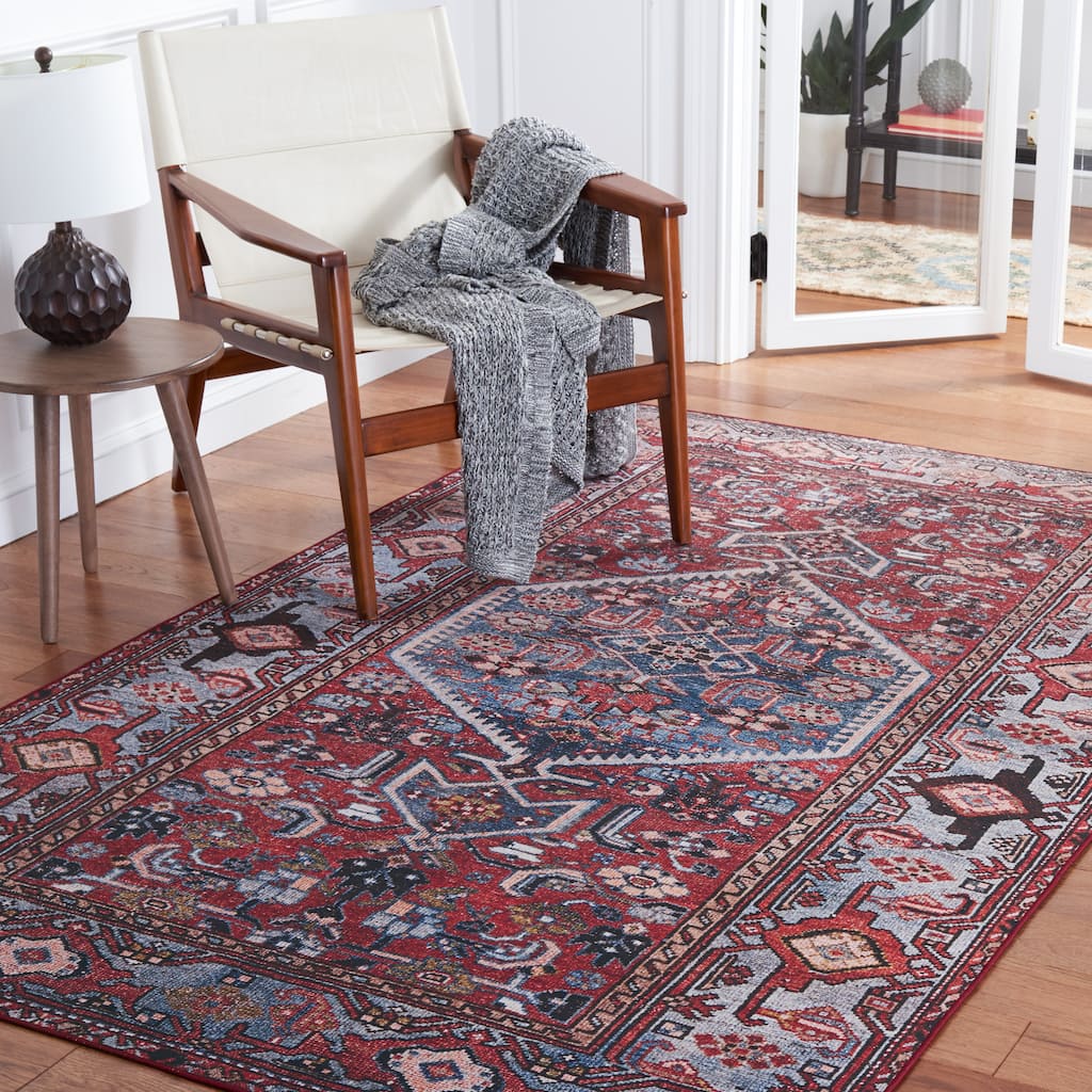 SAFAVIEH Tucson Machine Washable Slip Resistant Tamaki Traditional Rug