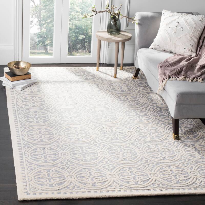 SAFAVIEH Handmade Cambridge Myrtis Moroccan Wool Rug - 11'6" x 16' - Silver/Ivory