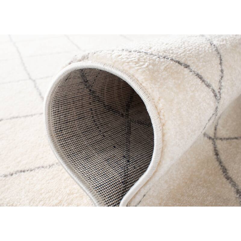 SAFAVIEH Tunisia Ellada Southwestern Rug