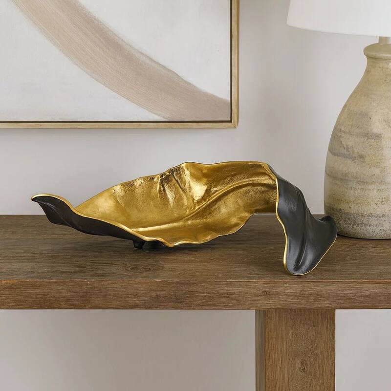 Twisted Leaf Design Sculpture with Texture Details, Gold and Black