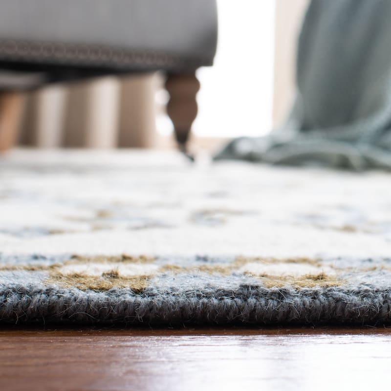 SAFAVIEH Handmade Chelsea Aubree French Country Trellis Wool Rug