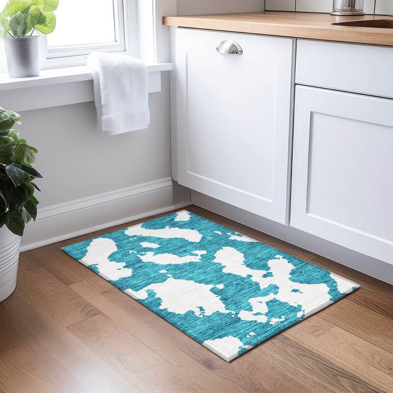 Machine Washable Indoor/ Outdoor Contemporary Abstract Chantille Rug