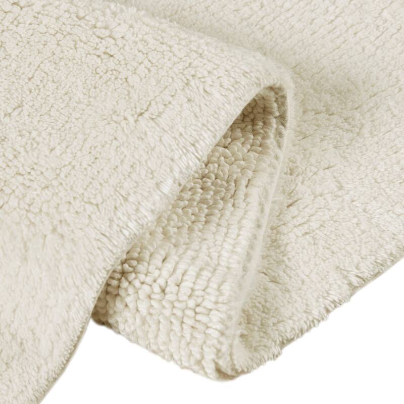Beautyrest Plume Feather Touch Reversible Bath Rug