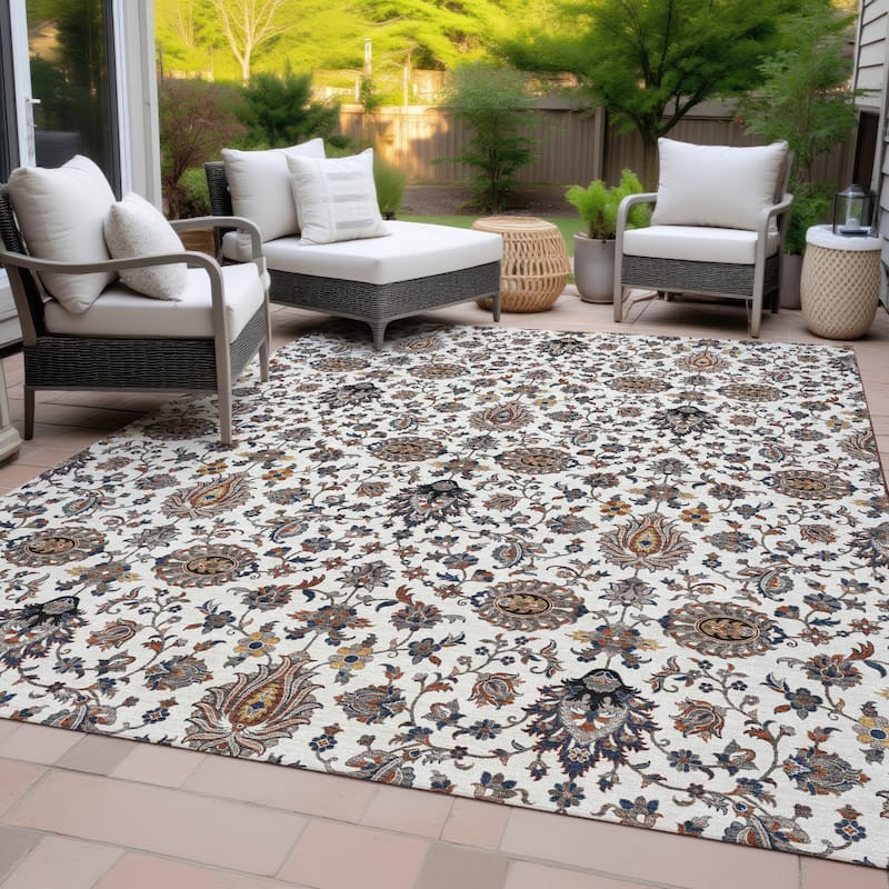 Machine Washable Indoor/Outdoor Traditional Persian Chantille Rug