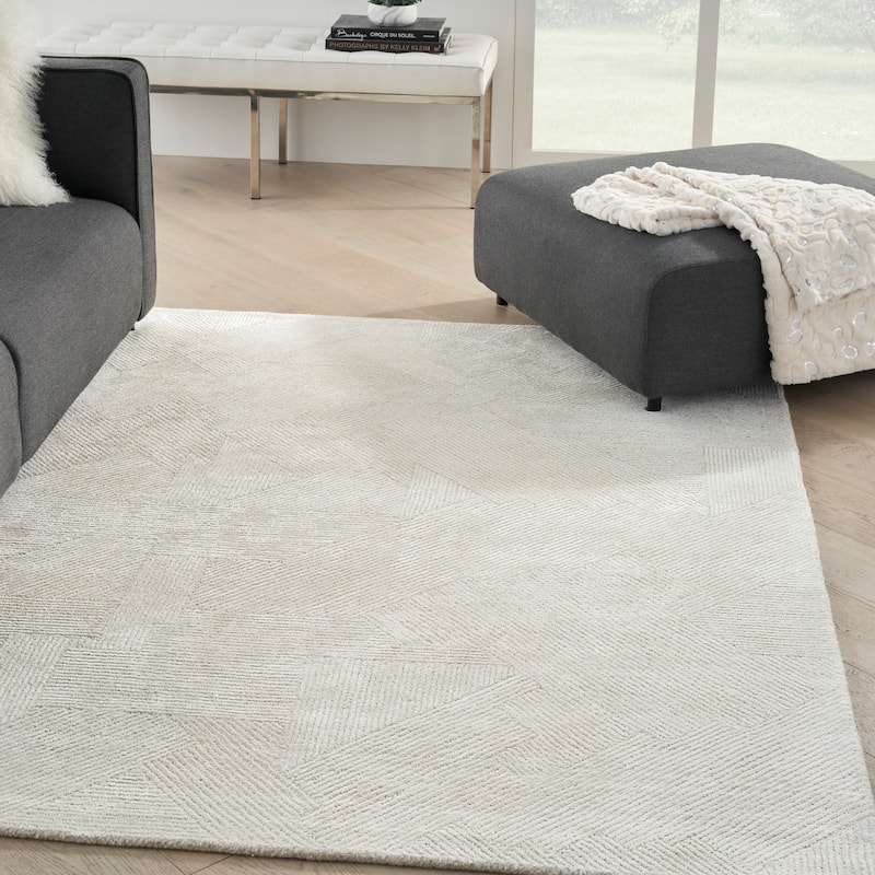Michael Amini Abstract Linear Shimmer Area Rug - 5'3" x 7'3" - Ivory