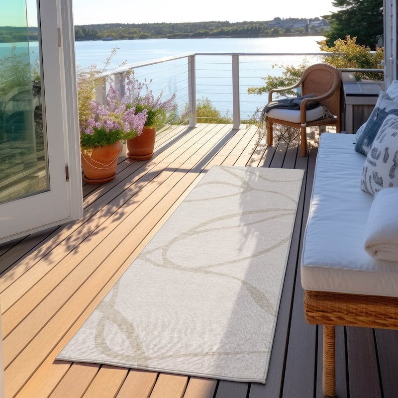 Machine Washable Indoor/ Outdoor Abstract Modern Chantille Rug
