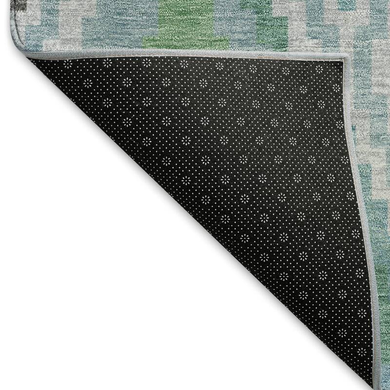 Machine Washable Indoor/ Outdoor Global Geo Chantille Rug