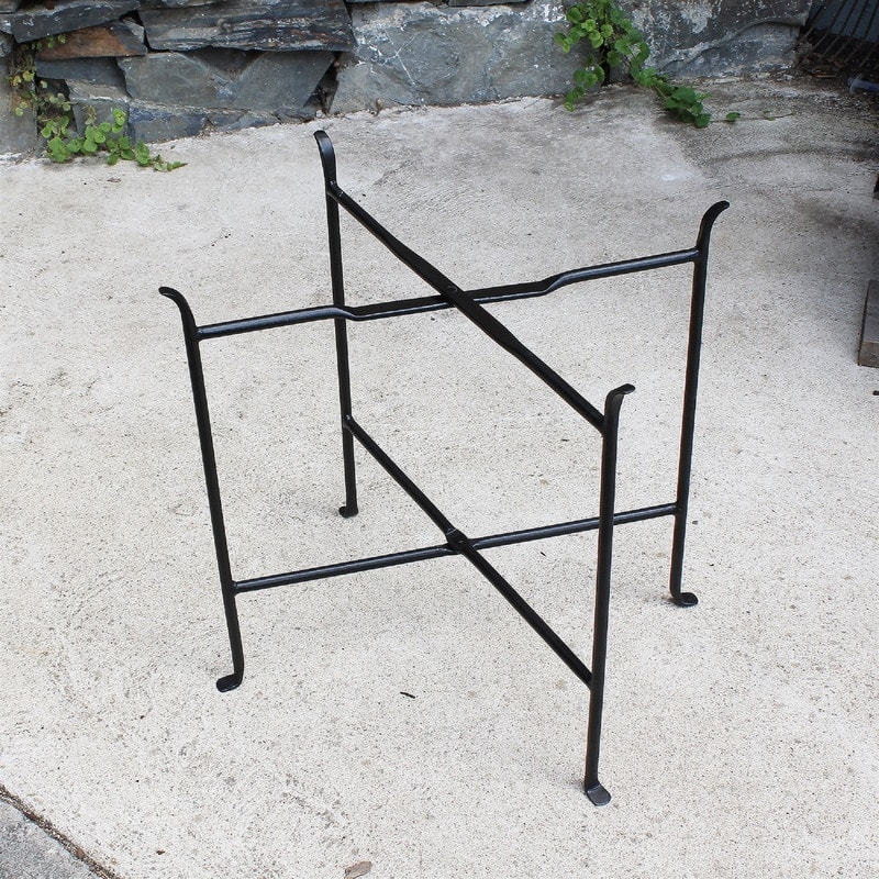 Achla Designs Indoor Outdoor Short Folding Floor Stand, 19.5 Inch Tall, Black Powder Coat Finish