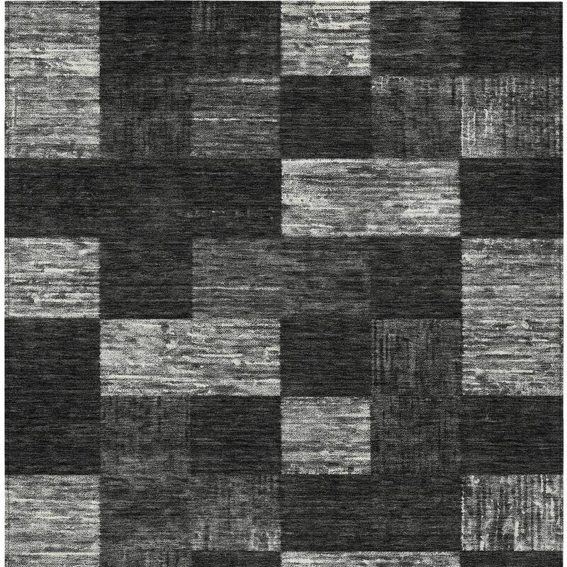 HomeRoots Geometric Transitional Rectangle Outdoor Rug