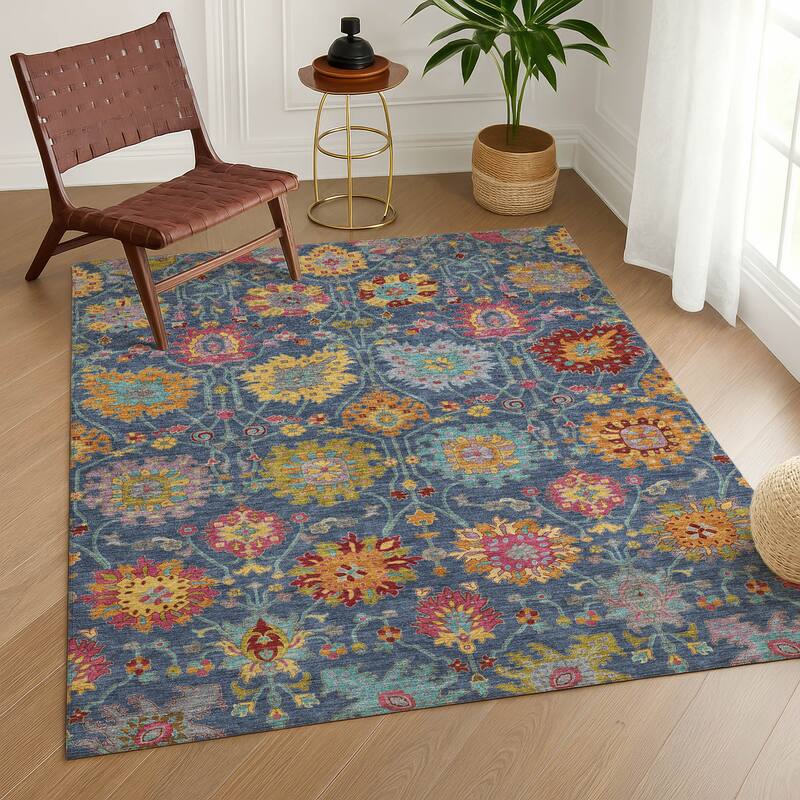 Machine Washable Indoor/ Outdoor Traditional Kashan Chantille Rug