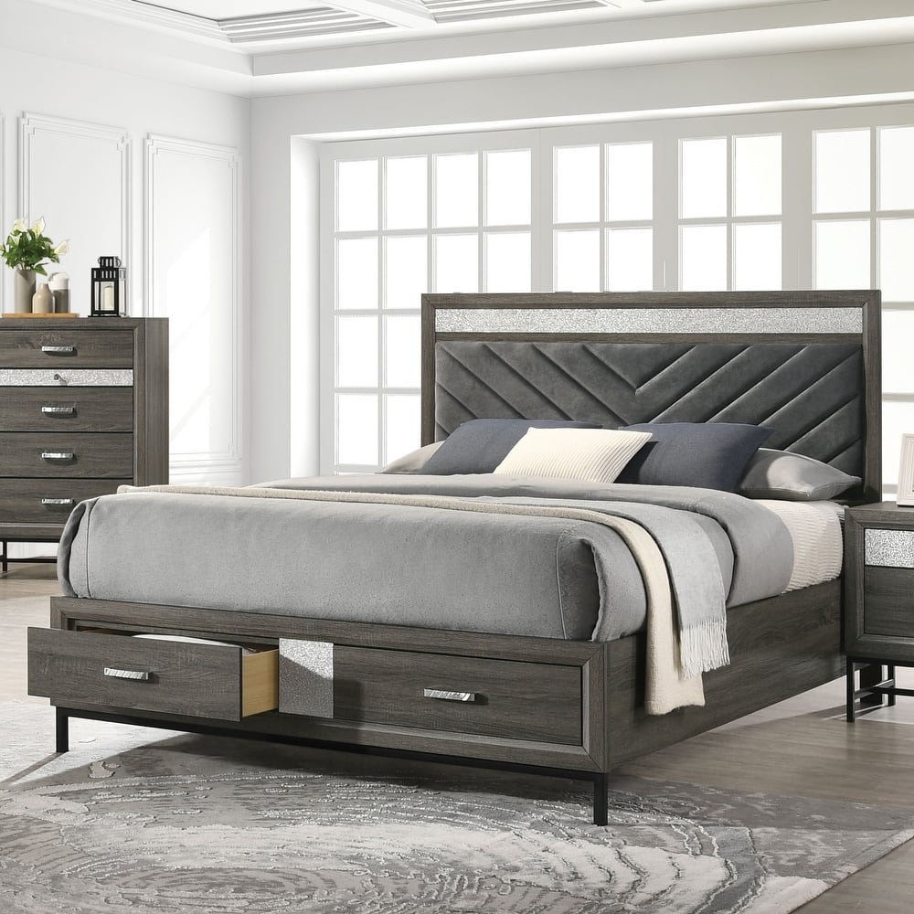 Furniture of America Heinisk Modern Grey Storage Platform Bed with Chevron Headboard and Footboard Drawers