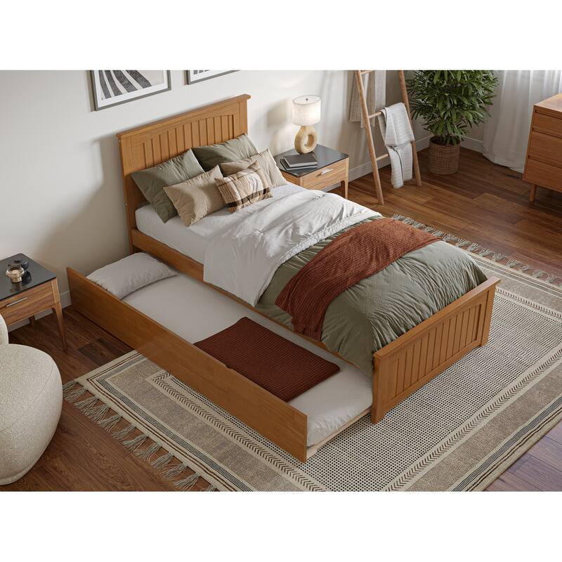 Nantucket Bed with Matching Footboard and Twin XL Trundle