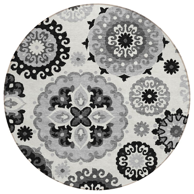 HomeRoots Floral Medallion Transitional Rectangle Outdoor Rug