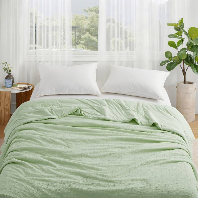 Lightweight Cooling Reversible Bed Blanket, Breathable Seersucker Comforter for Hot Sleepers