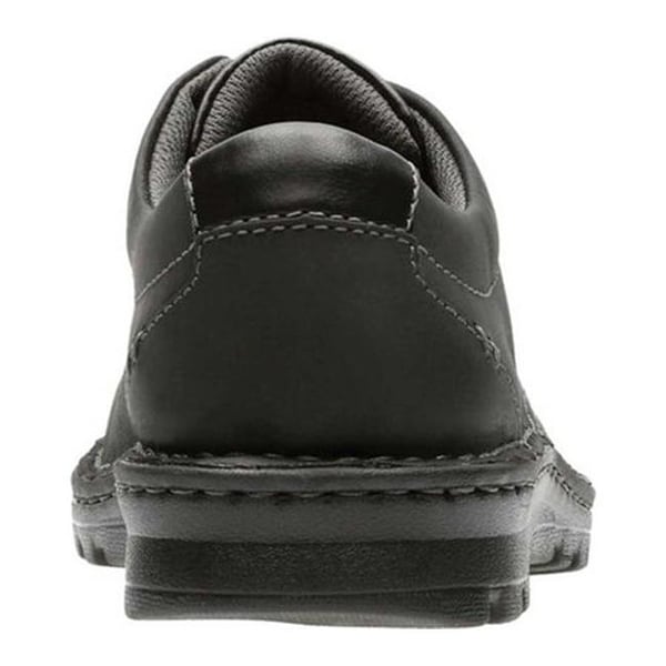 clarks vanek plain brown