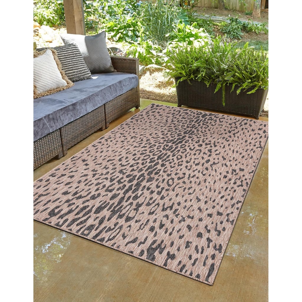 Outdoor Gallery Collection Area Rug