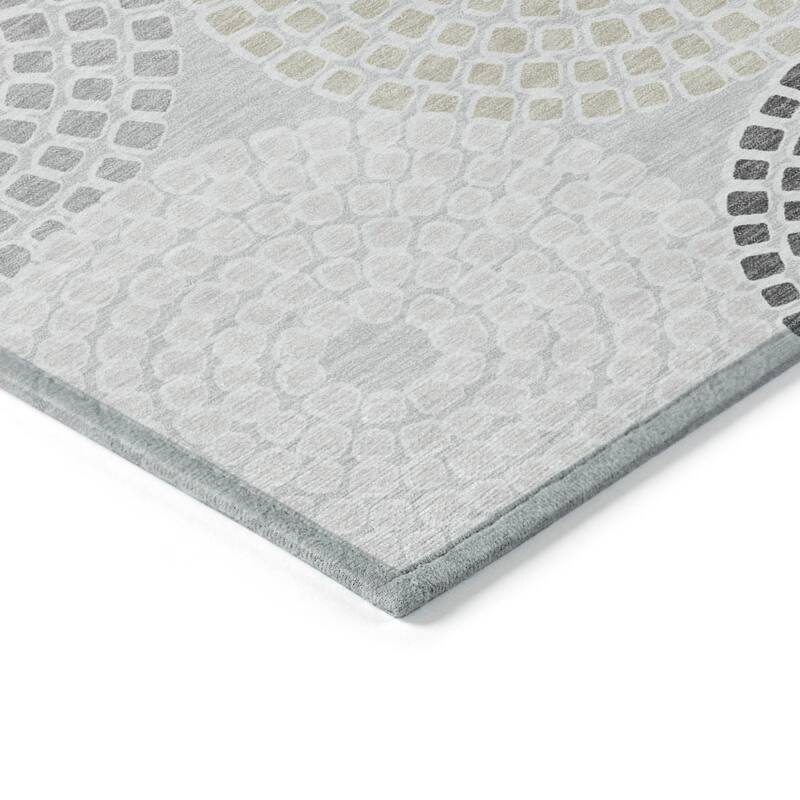 HomeRoots Geometric Transitional Rectangle Outdoor Rug
