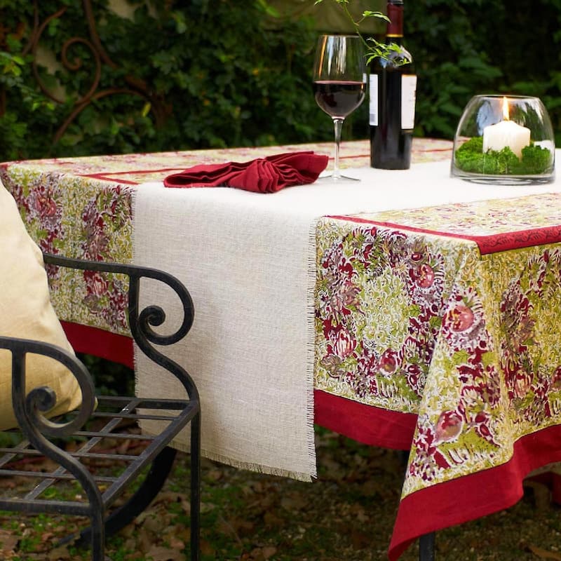 Winter Garden Tablecloth - Red/Green