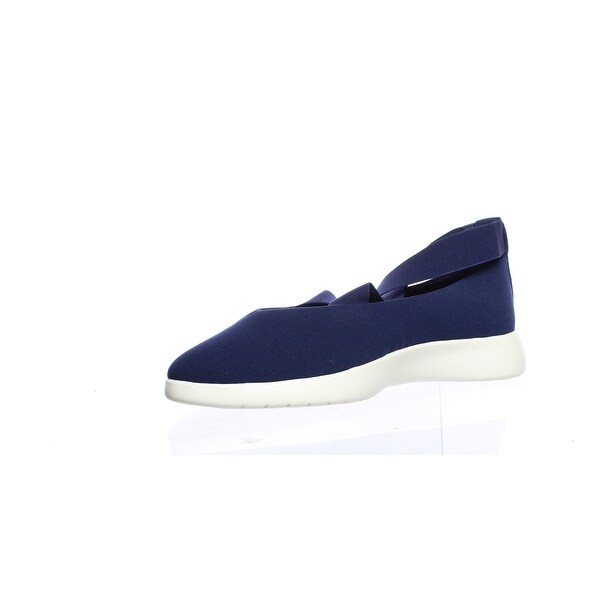 Taryn Rose Womens Danielle Lux Stretch Sneaker