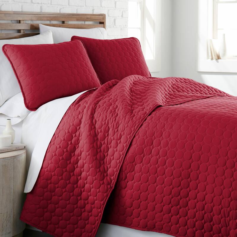 Vilano Ultra-Soft Lightweight 3-piece Quilt and Sham Set - Chilly Pepper - Twin - Twin XL
