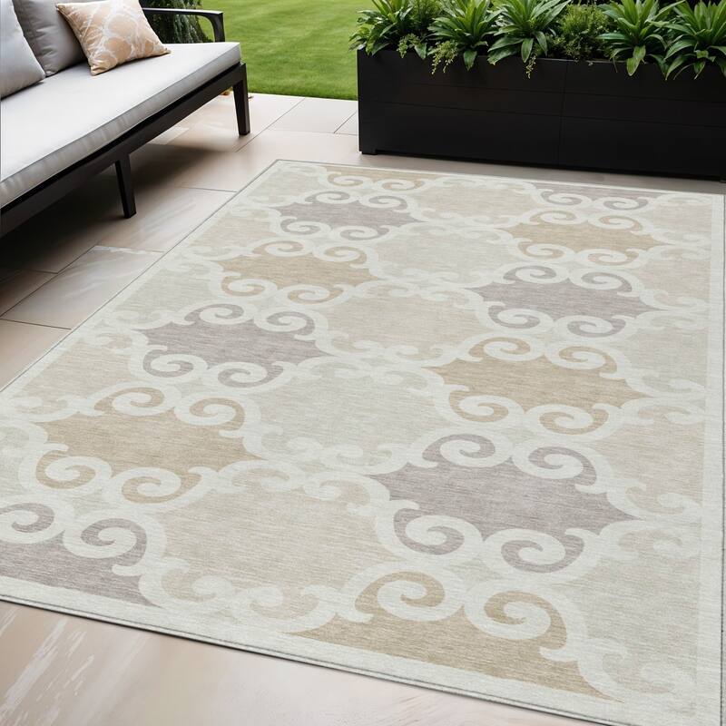 HomeRoots Trellis Transitional Rectangle Outdoor Rug - 5' X 8'