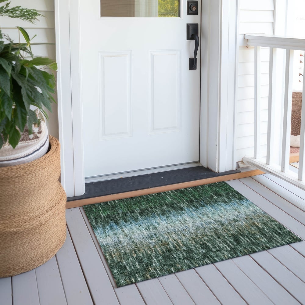 Machine Washable Indoor/ Outdoor Contemporary Ombre Chantille Rug