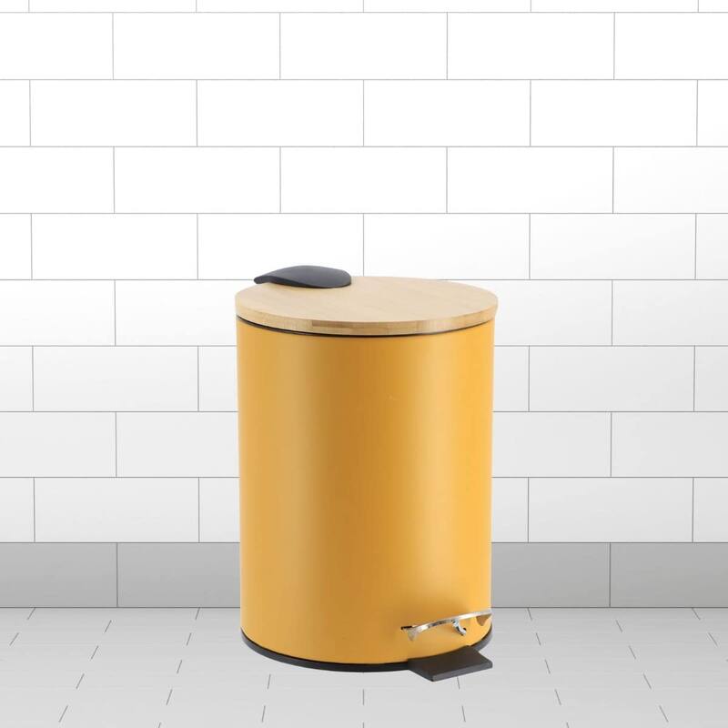 Bathroom Accessories with Natural Accents, Modern 6-piece Set