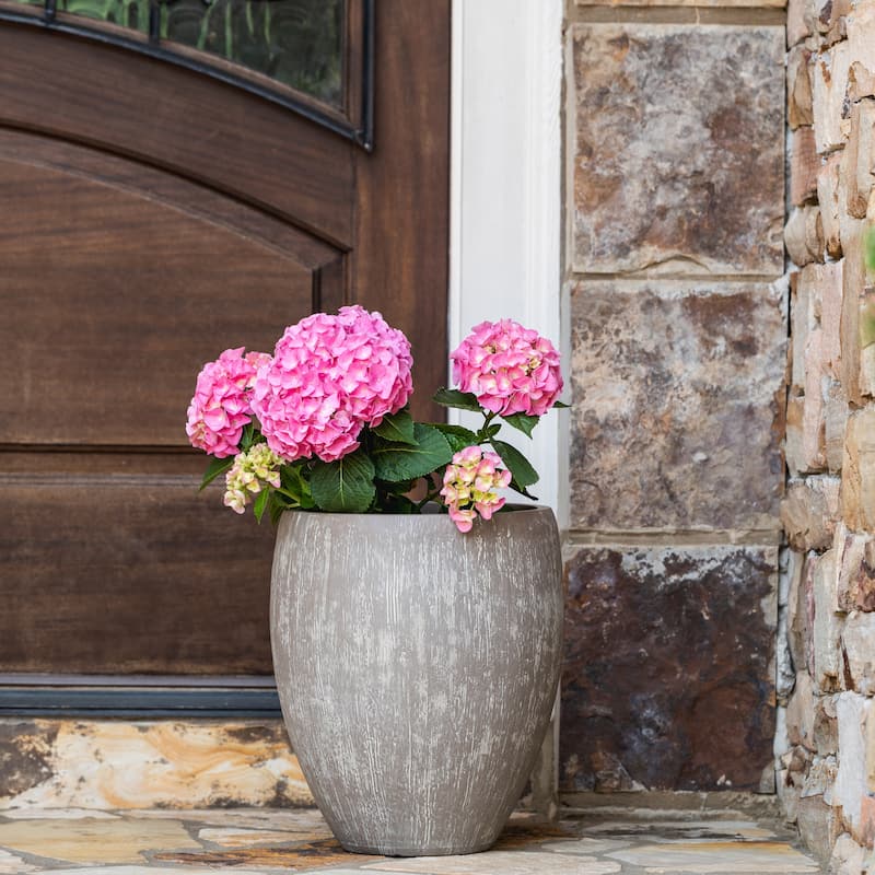 Southern Patio Kai Brown Resin 12.6-inch Outdoor Planter