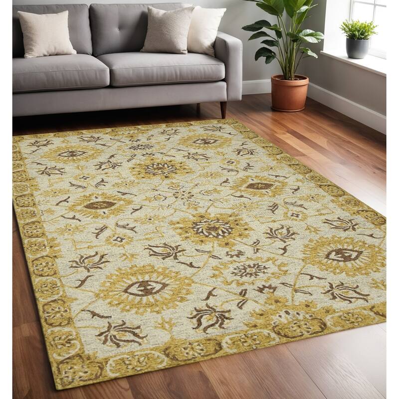HomeRoots Floral Medallion Traditional Rectangle Area Rug - 5' X 8' - 5' X 8'