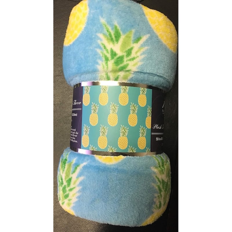 Home Essentials by Décor&More Tropical Plush Throw
