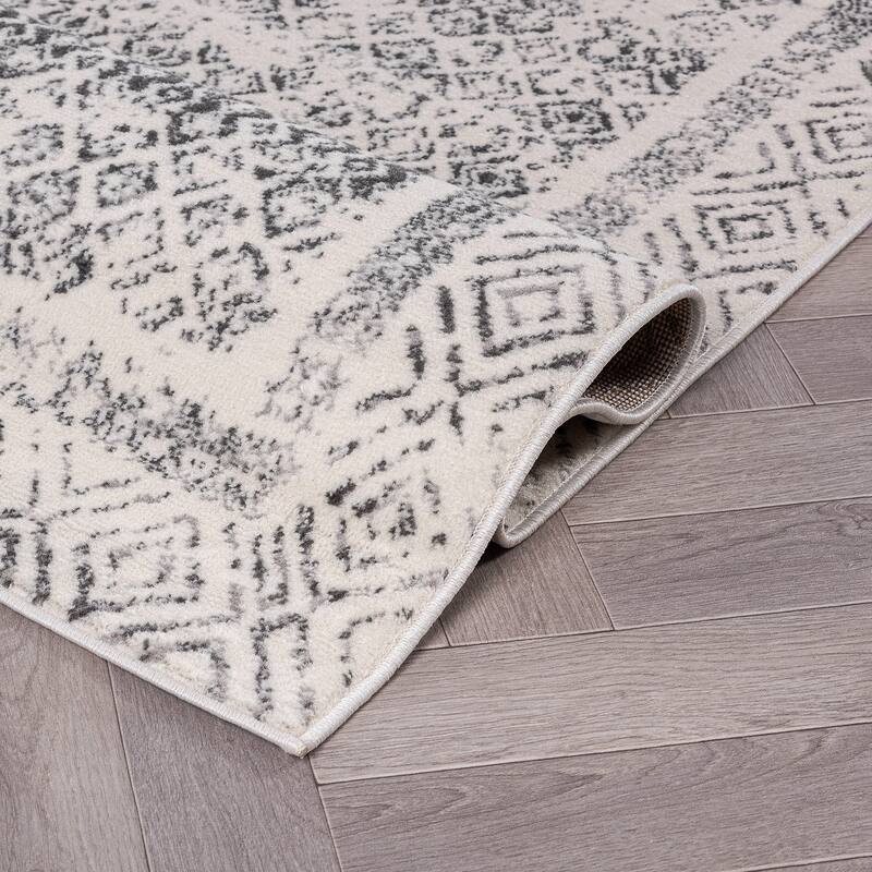 World Rug Gallery Distressed Bohemian Border Area Rug