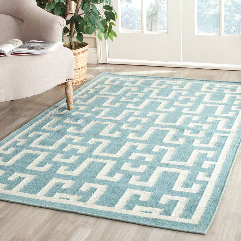 SAFAVIEH Handmade Flatweave Dhurries Ranjeeta Modern Moroccan Wool Rug - 4' x 6' - Seafoam/Ivory