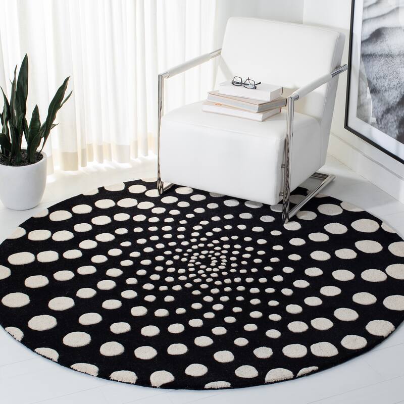 SAFAVIEH Soho Handmade Eulalia Abstract Dots N.Z. Wool Area Rug - 6' Round - Black/Ivory