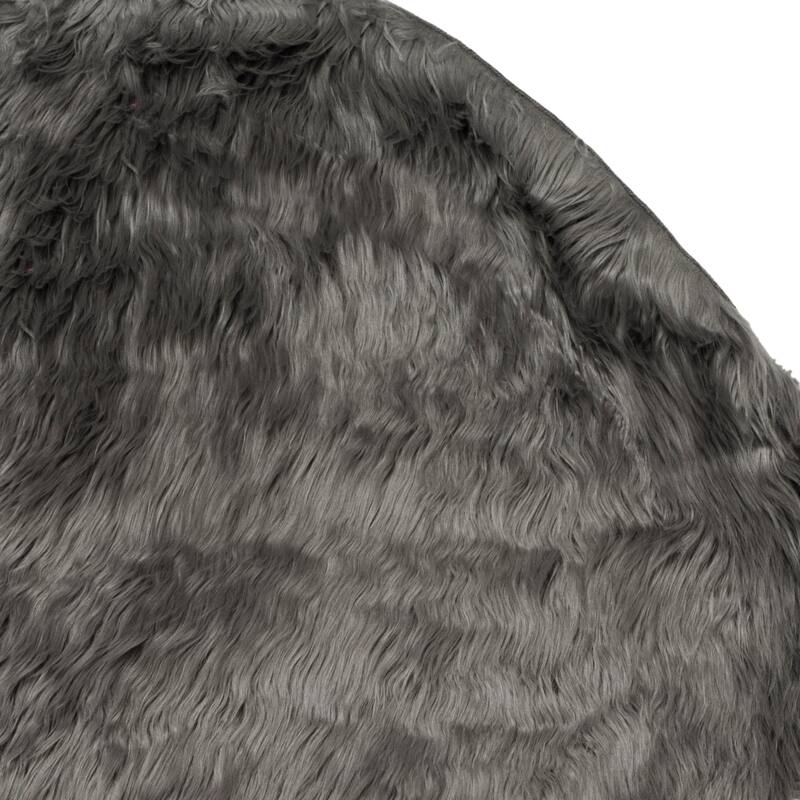 SAFAVIEH Faux Sheep Skin Shona 2.4-inch Thick Rug