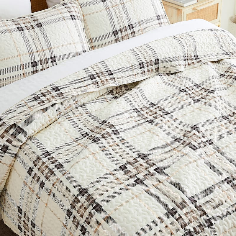 Vilano Choice Ultra-Soft Plaid 3-piece Quilt and Sham Set