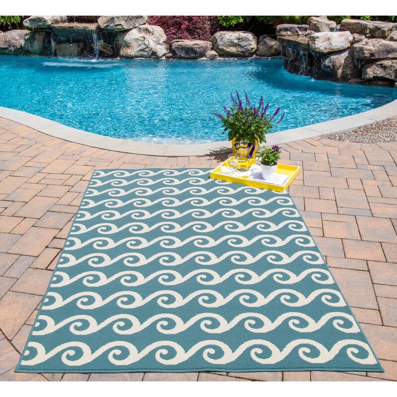Momeni Baja Waves Indoor Outdoor Rug