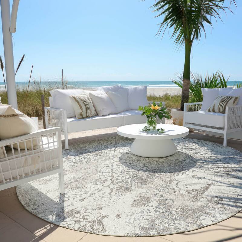 Machine Washable Indoor/ Outdoor Chantille Distressed Traditional Rug - Ivory - 8' x 8'