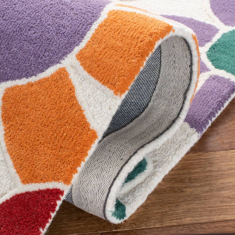 SAFAVIEH Handmade Kids Miens Floral Wool Rug