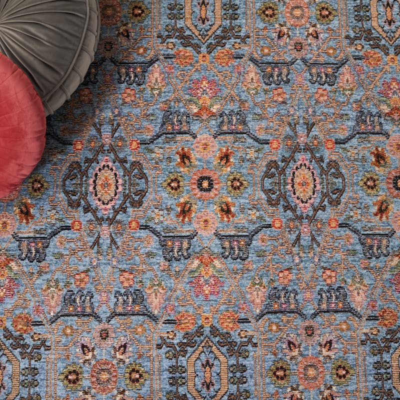 SAFAVIEH Crimson Nouha Oriental Rug