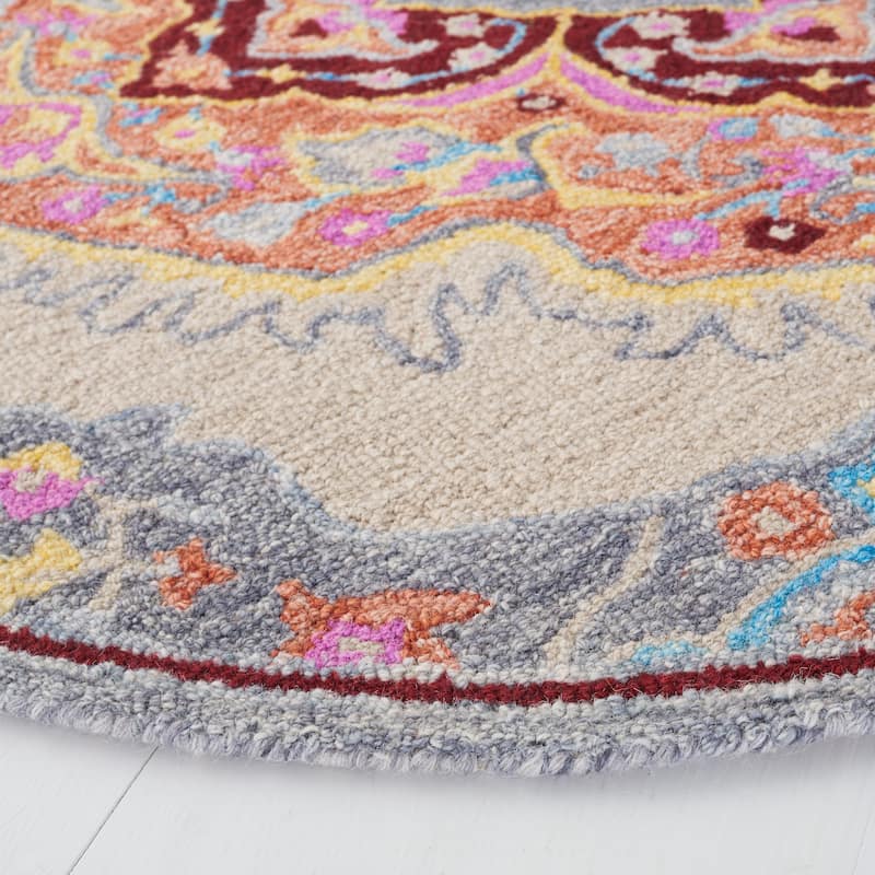 SAFAVIEH Handmade Micro-Loop Noeleen Wool Rug