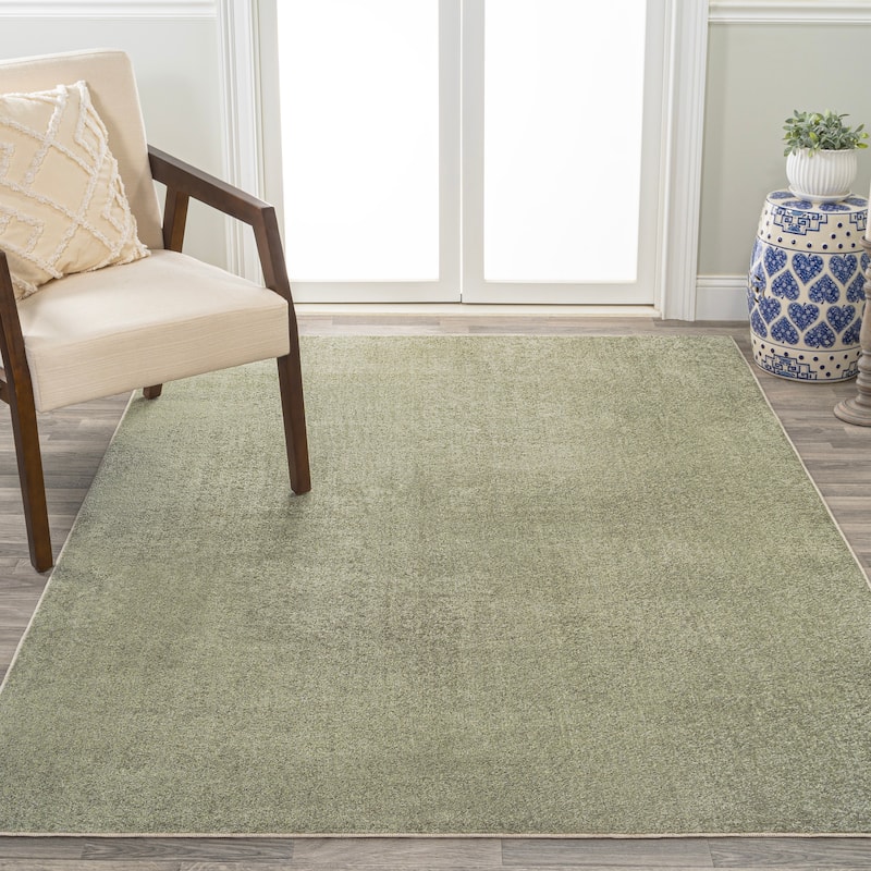 JONATHAN Y Fawning Classic Solid Low-Pile Machine-Washable Terra Area Rug